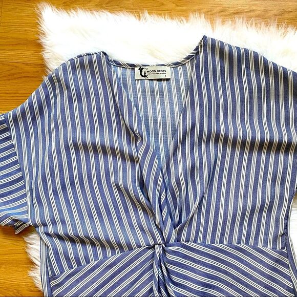 Moon Drops Top Short Sleeve Striped Front Knot Blue Size Small - Picture 4 of 5